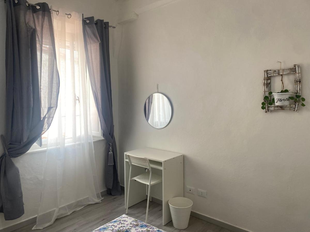 La Petite Maison Usigliano Exterior foto